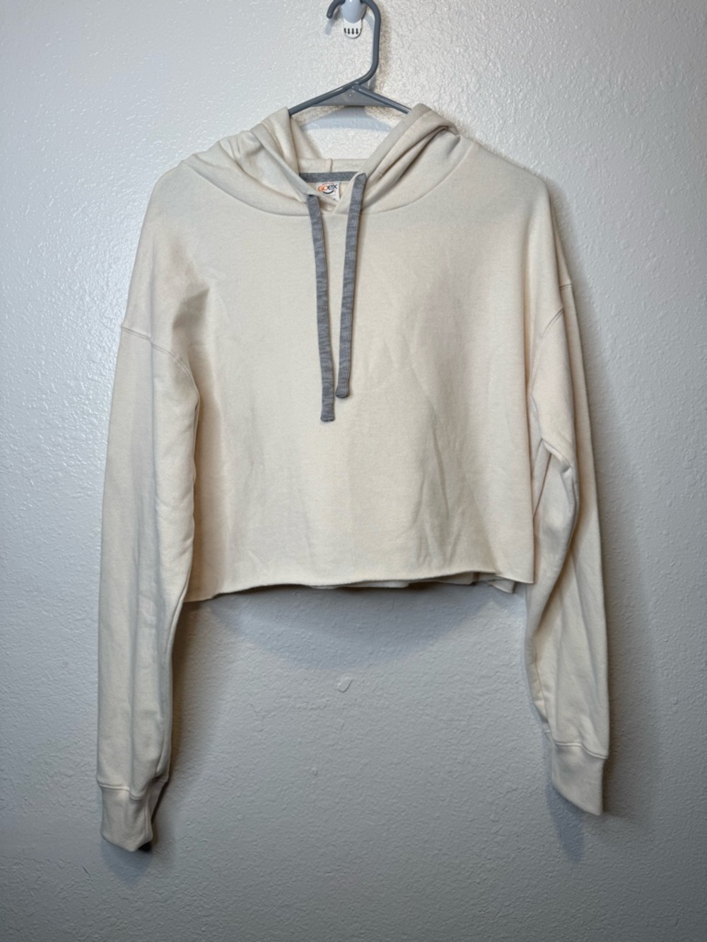Goex Cream Cropped Hooded Sweatshirt Size Medium Loungewear Athleisure Gym
